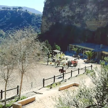 Hotel Hacienda Puerto De Muelas 3*